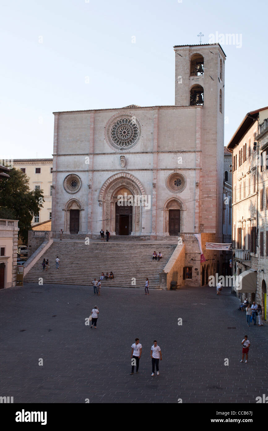 La Piazza del Popolo o a piazza del popolo. Todi, Umbria, Italia. Foto Stock