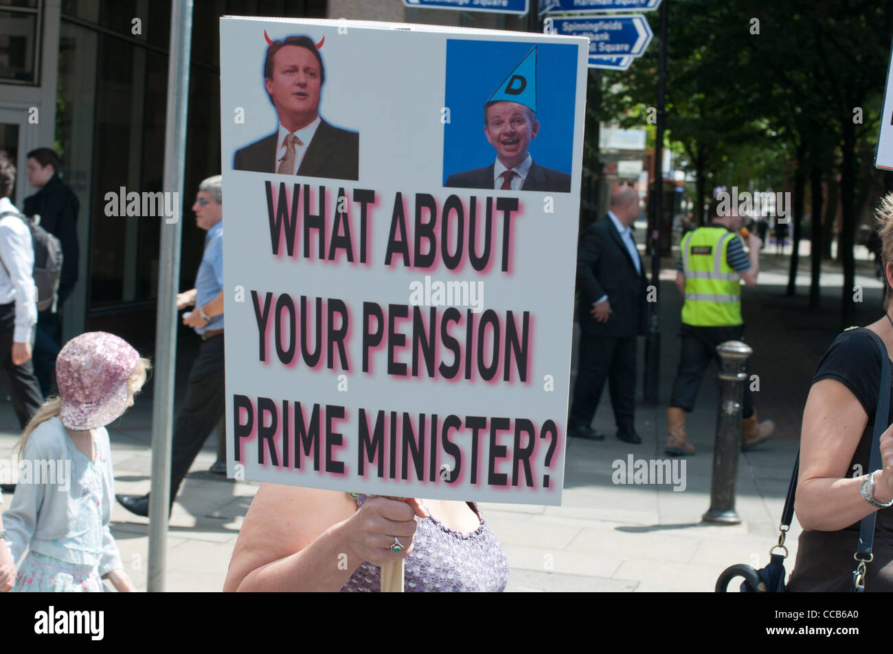 Gazzetta dimostrazione contro il governo taglia in Manchester Foto Stock