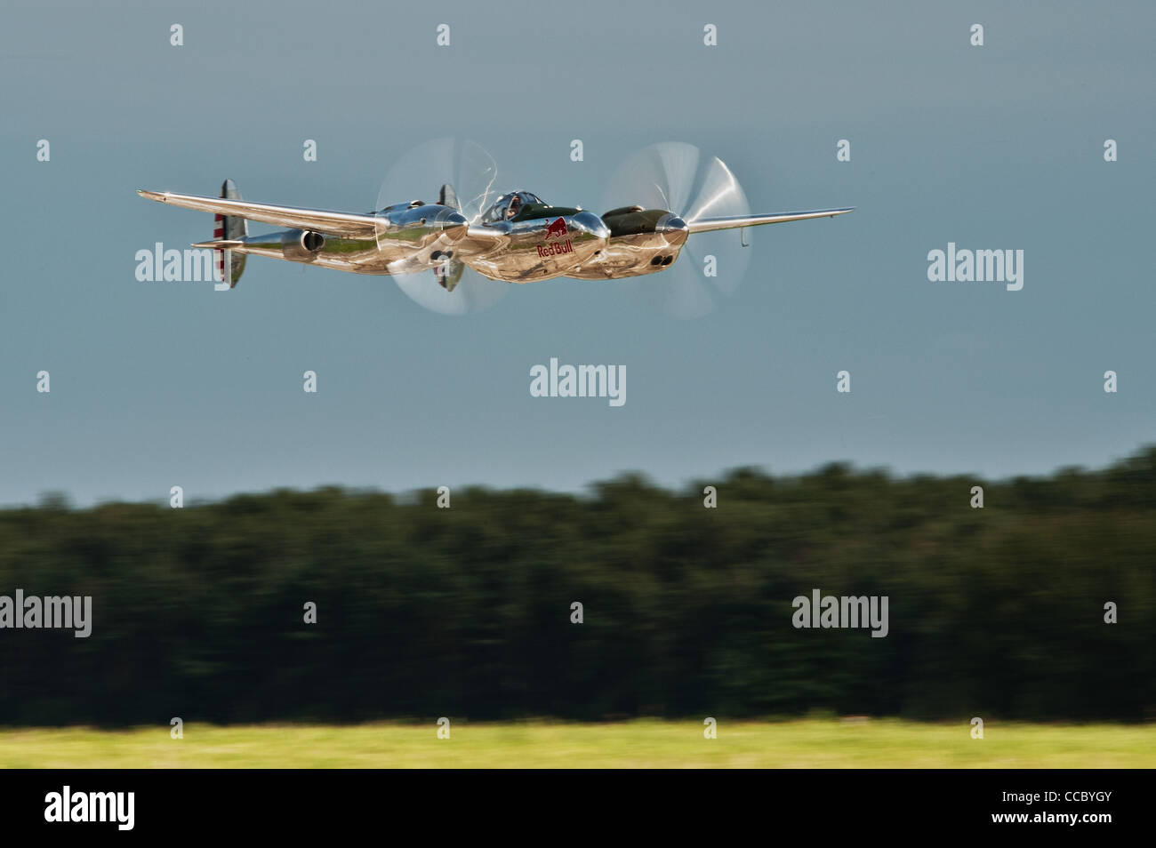P-38 Lightning decolla Foto Stock