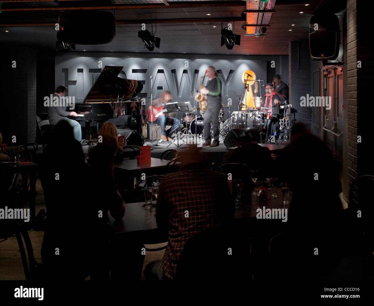 Esecutori di musica jazz sul palco Foto Stock