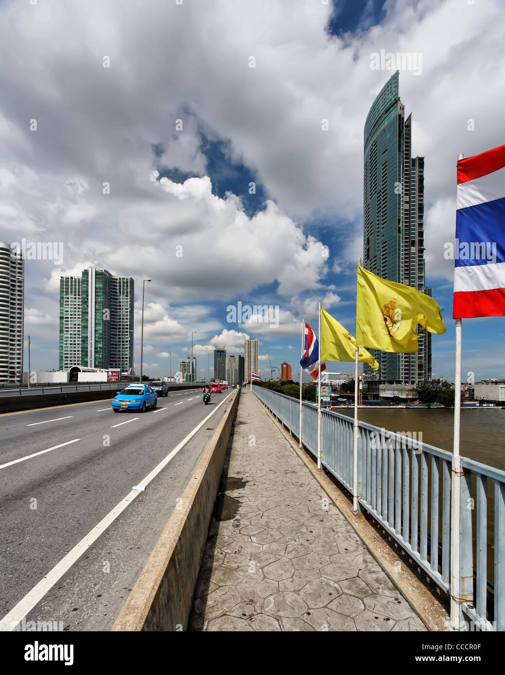 Ponte Taksin, Bangkok, Thailandia Foto Stock