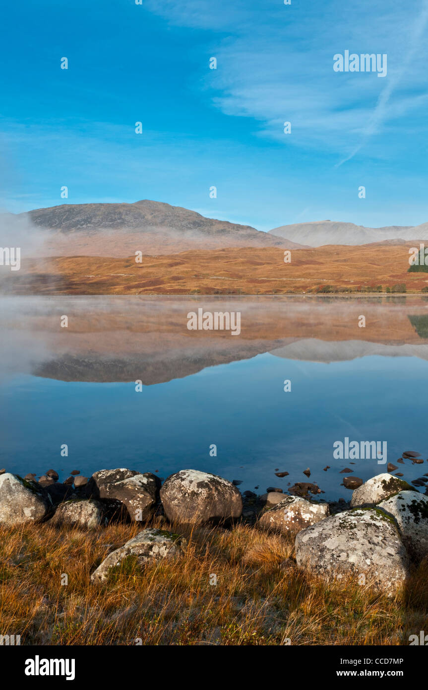 Riflessioni sul Loch Tulla Bridge of Orchy Argyll & Bute Scozia Scotland Foto Stock