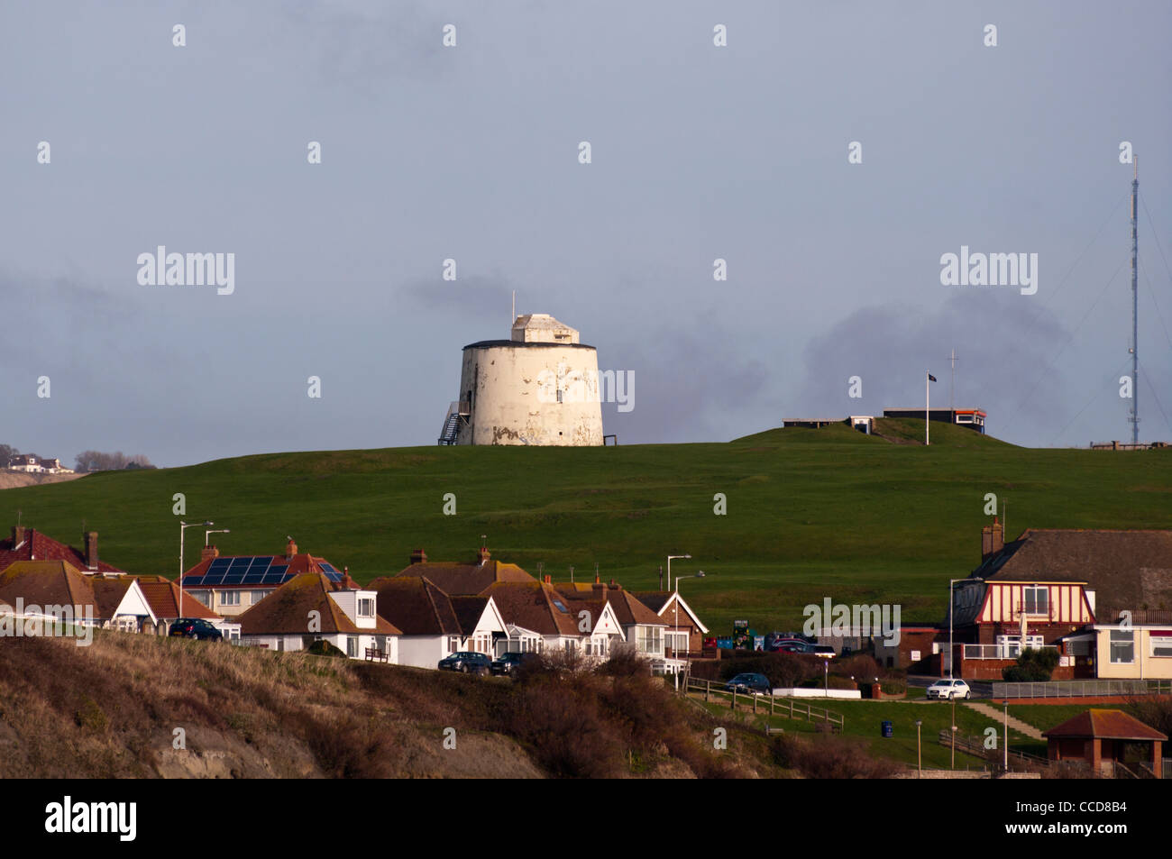 Martello Tower numero tre 3 sul Clifftops presso la città costiera di Folkestone nel Kent REGNO UNITO città delle torri Foto Stock