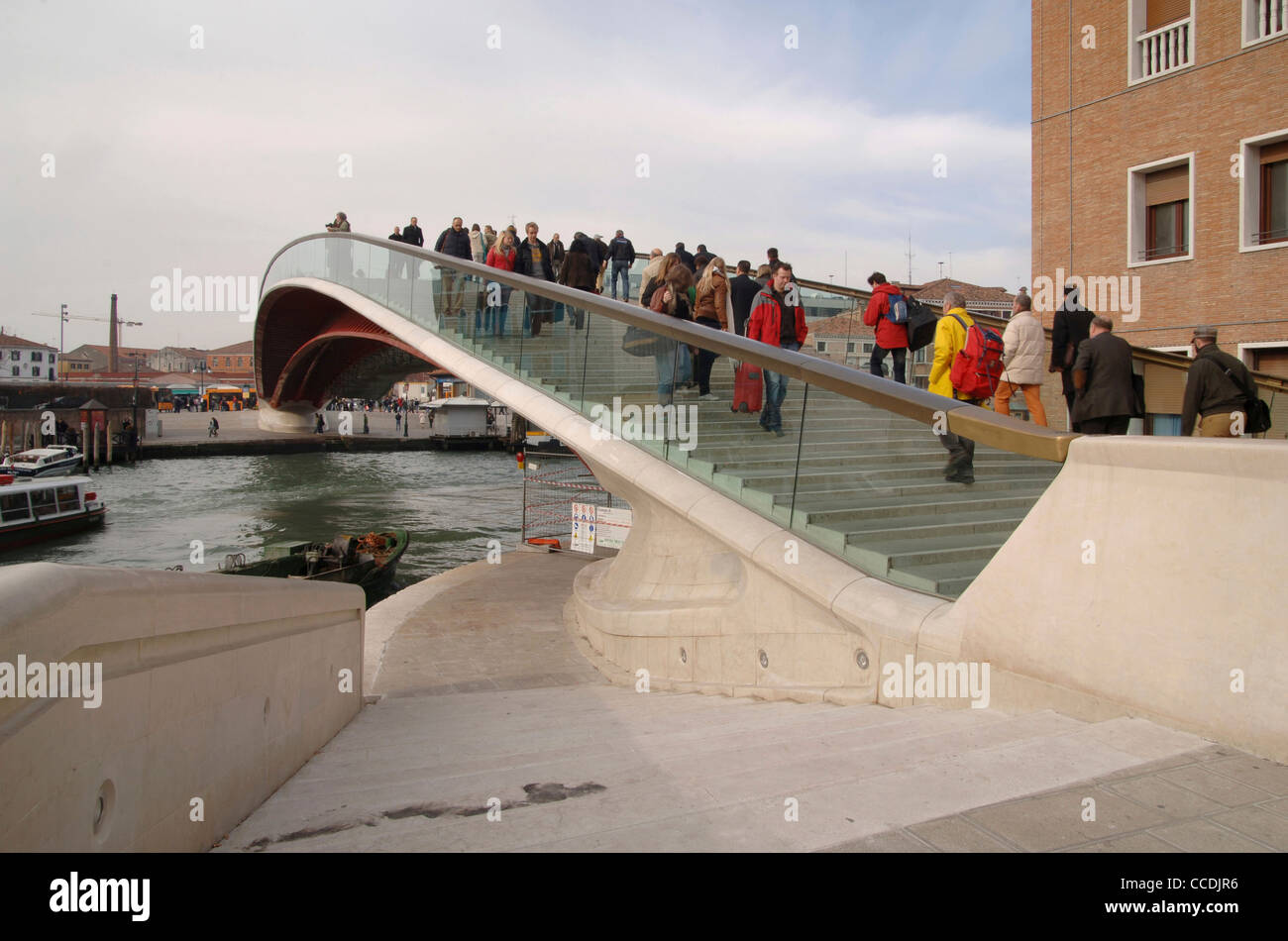 Ponte della Costituzione, il canal grande, Santiago Calatrava, Venezia, Italia, 2008, vista generale Foto Stock