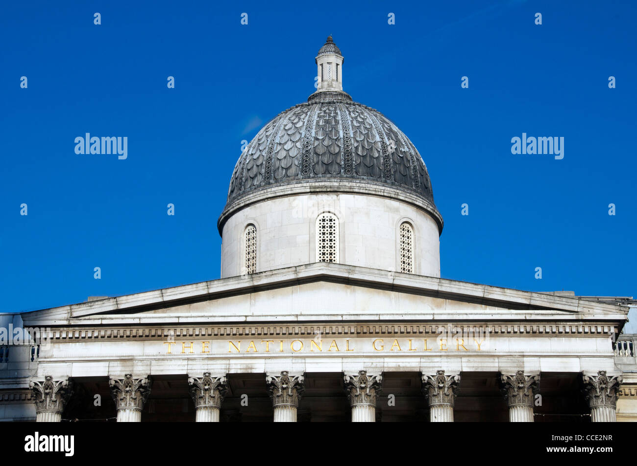 Cupola Galleria Nazionale Tragalgar Square London Inghilterra England Foto Stock