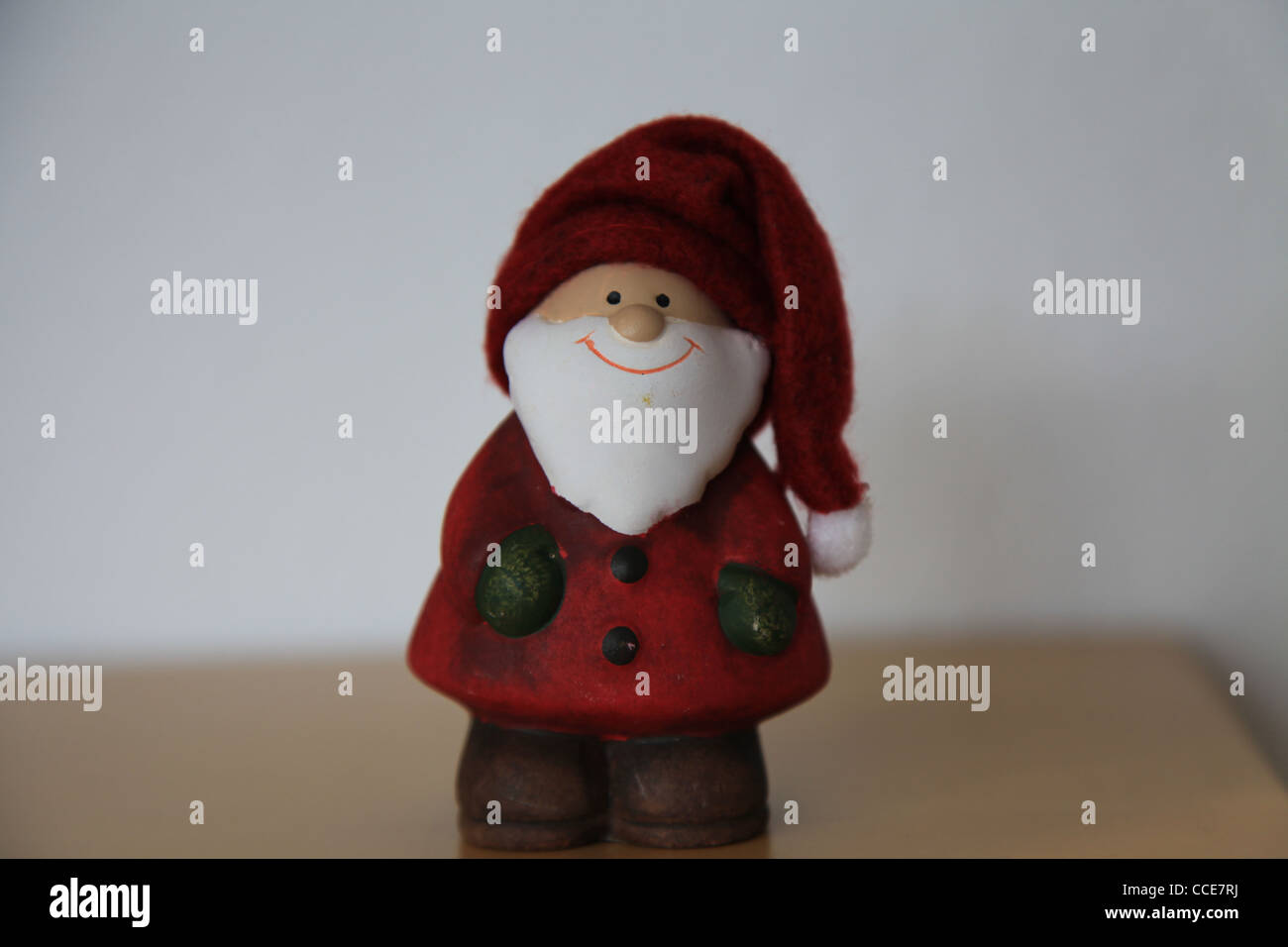 Weihnachten,Weihnachtsmann,weisser Bart,rote Mütze,Zwerg,Gnom, Wichtel, lächelnd, figura, figürlich, Freundlich, net,Nikolaus Foto Stock