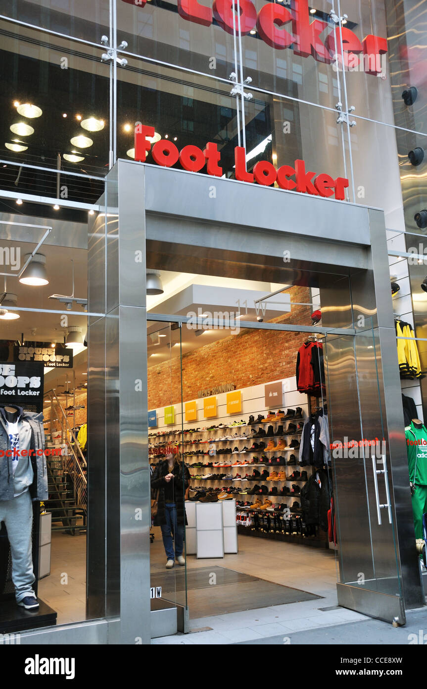 Foot Locker negozio di scarpe, New York, Stati Uniti d'America Foto stock -  Alamy