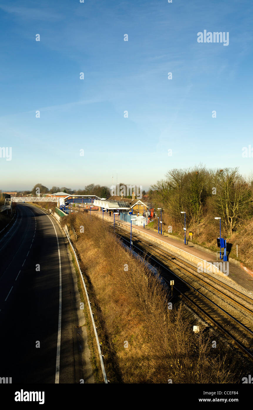 Vista aerea Chiltern linea stazione ferroviaria & Wendover bypassare un413 Bucks Foto Stock