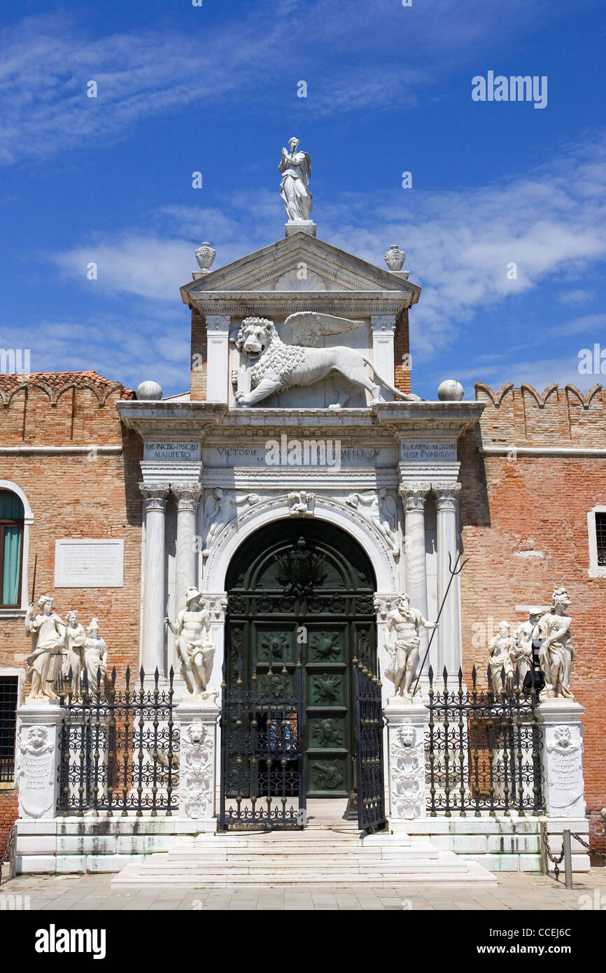 L'ingresso dell'Arsenale di Venezia, Italia settentrionale. Foto Stock