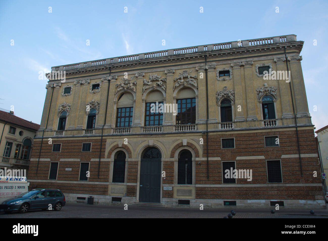 Banca d'Italia la costruzione di Piazza San Lorenzo centro di Vicenza Veneto Italia del nord Europa Foto Stock