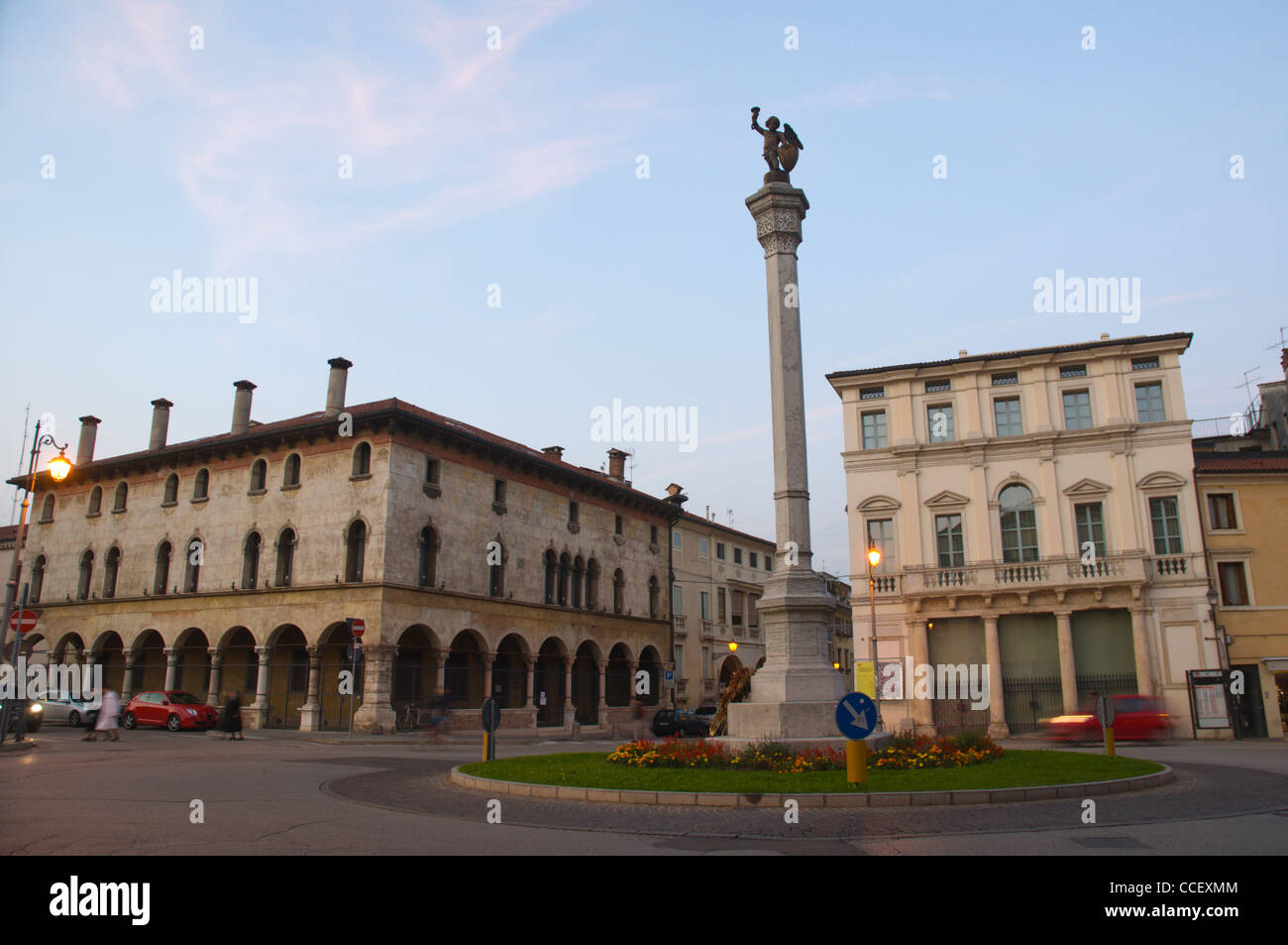 Piazza Venti Settembre square Vicenza Veneto Italia del nord Europa Foto Stock