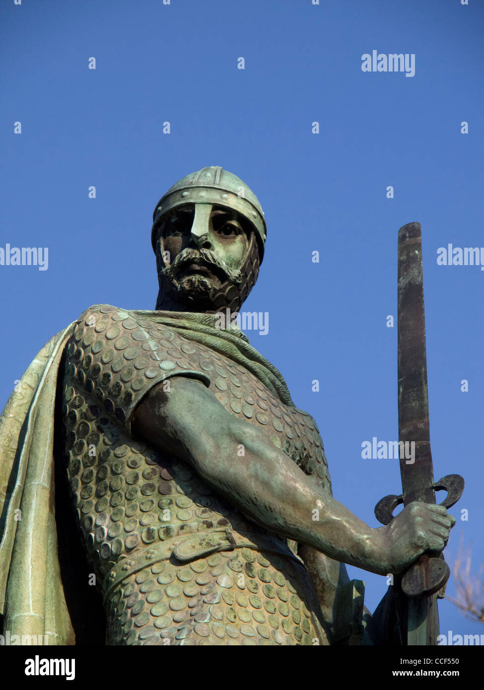 Statua del primo re portoghese D. Afonso Henriques di Guimaraes, Portogallo Foto Stock