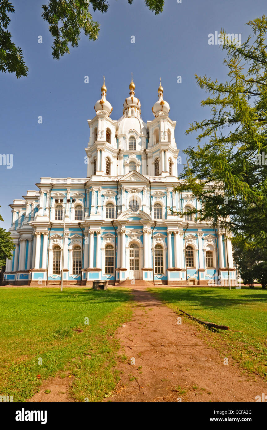 RUSSIA, San Pietroburgo, Russo cattedrale ortodossa del convento Smolny (1748) Foto Stock RUSSIA, San Pietroburgo, Russo cattedrale ortodossa del convento Smolny (1748) Foto Stock