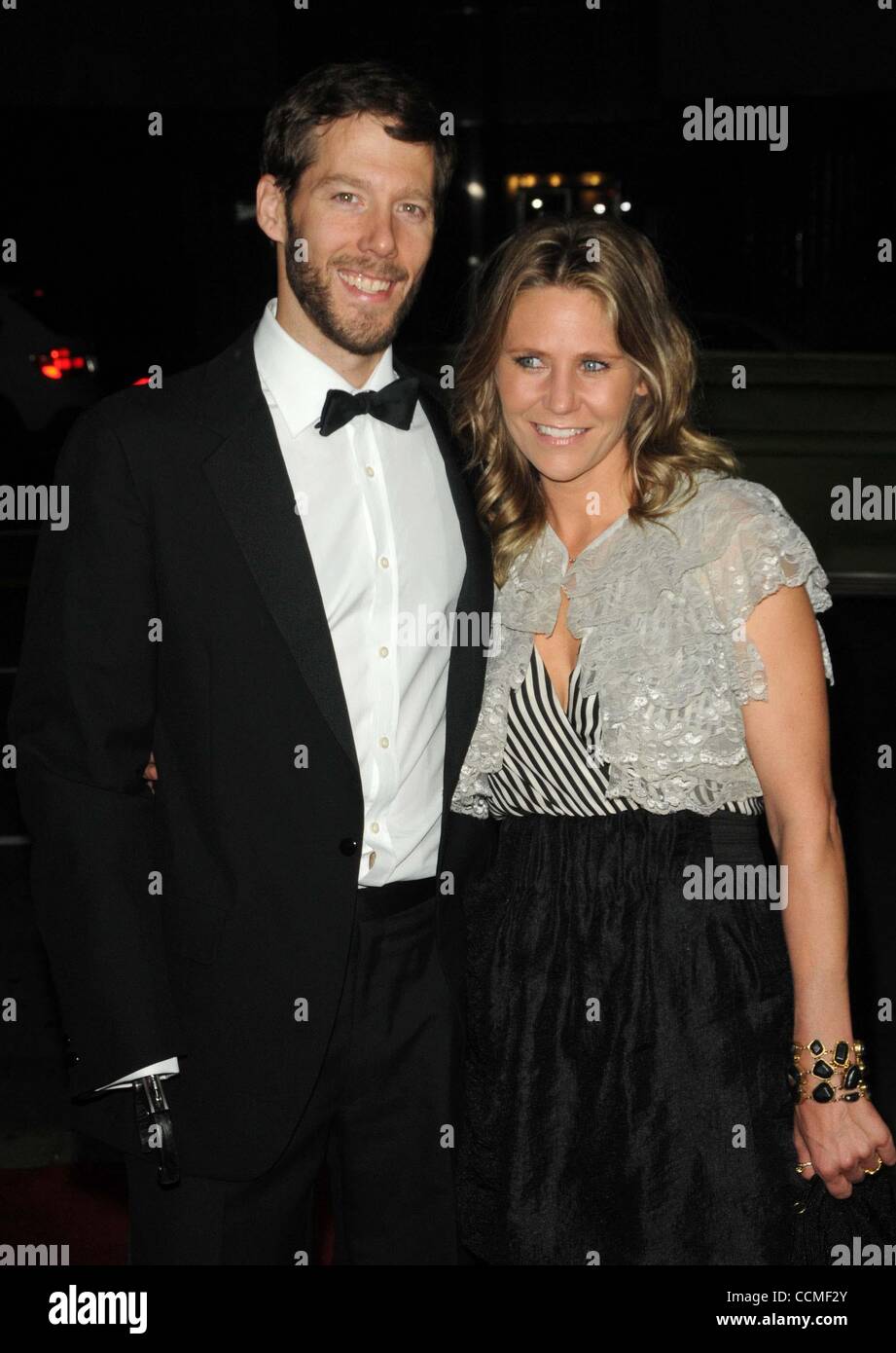 Nov. 3, 2010 - Los Angeles, California, Stati Uniti - Aron Ralston frequentando il Los Angeles Premiere di 127 ore presso la Academy of Motion Picture Arts e la scienza di Beverly Hills, la California il 3 novembre 2010. 2010.K66720DLONG.(Immagine di credito: Â© D. lunga/Globe foto/ZUMApress.com) Foto Stock