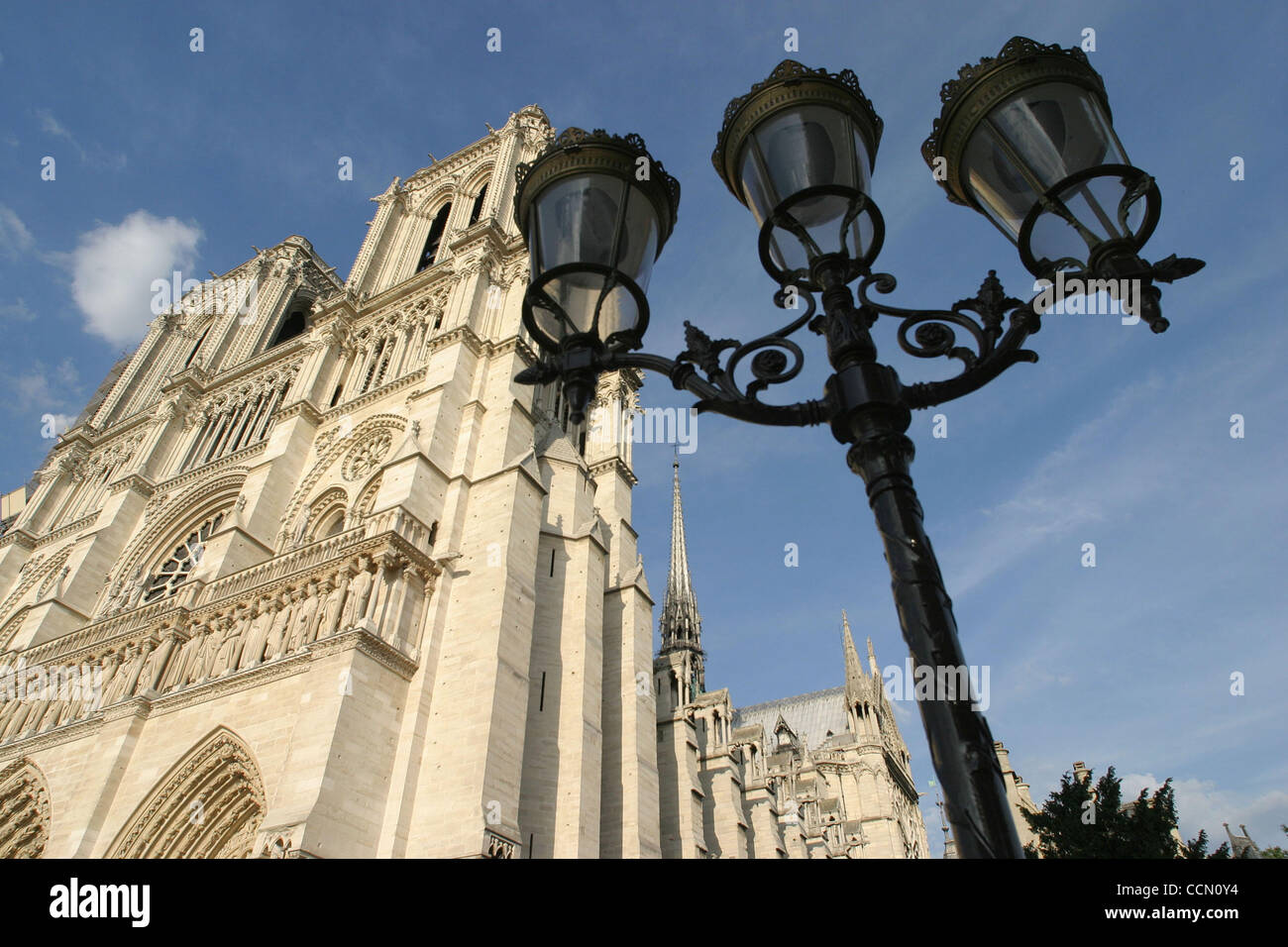 La Sua Cattedrale è Un Capolavoro Del Gotico Francese Jul 20, 2004; Paris, Francia; la cattedrale di Notre Dame a Parigi. Il