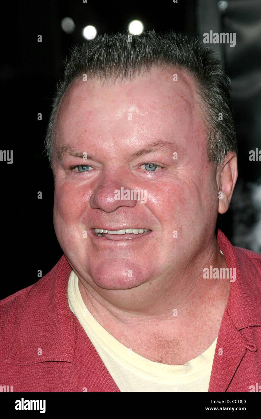 6 ott. 2004 - Hollywood, California, Stati Uniti - K39615EG.venerdì notte luci Premiere mondiale a CRAUMAN's Chinese Theater, Hollywood, California .10/06/04. /E.G.I./ 2004.JACK MCGEE(Immagine di credito: Â© Ed Geller/Globe foto/ZUMAPRESS.com) Foto Stock