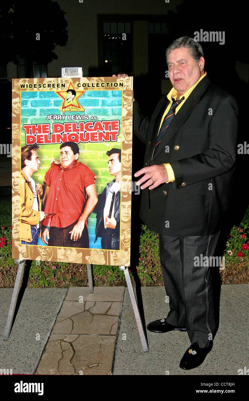 Ottobre 12, 2004 - Hollywood, California, Stati Uniti - K39631EG.Il professore matto speciale proiezione al Paramount Studios di Hollywood, California .10/12/2004. /E.G.I./ 2004.Jerry Lewis (credito Immagine: Â© Ed Geller/Globe foto/ZUMAPRESS.com) Foto Stock