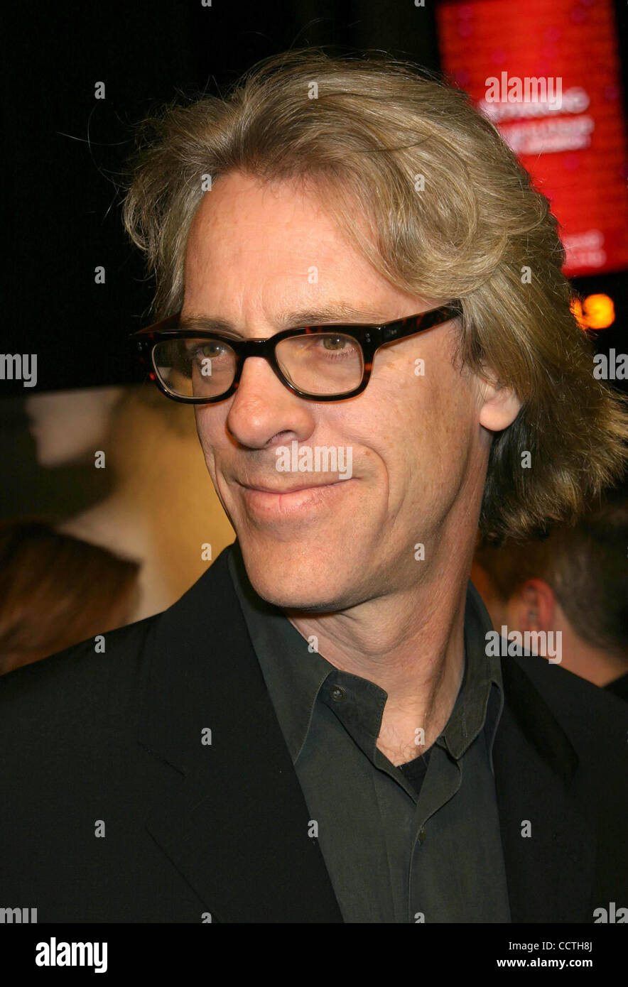 Febbraio 12, 2004 - Hollywood, California, Stati Uniti - K35269EG.Ferro angeli con ganasce HBO film proiezione a El Capitan theater di Hollywood, California.02/12/04 . / E.G.I./ 2004.Stewart Copeland(Immagine di credito: Â© Ed Geller/Globe foto/ZUMAPRESS.com) Foto Stock