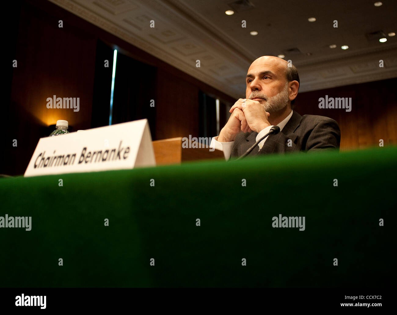 Apr 14,2010 - Washington, Distretto di Columbia USA - Ben S. Bernanke, Presidente del Consiglio di Amministrazione che la Federal Reserve System testimonia davanti al comitato economico misto audizione sulle prospettive economiche di mercoledì. (Credito Immagine: © Pete Marovich/ZUMA Press) Foto Stock