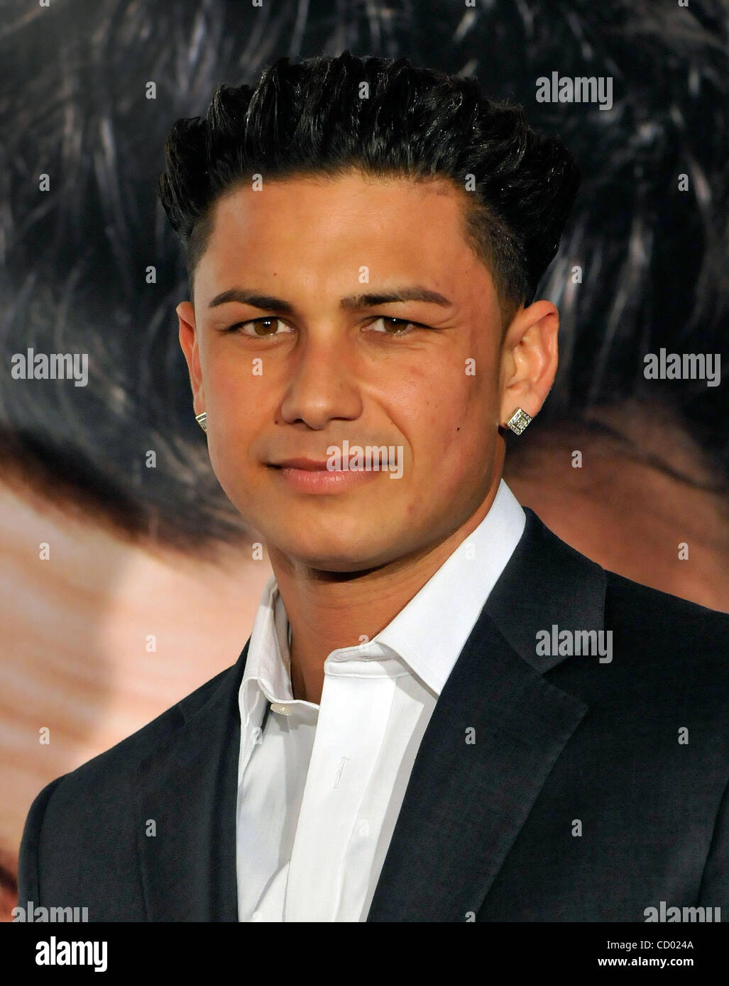 Marzo 10, 2010 - Las Vegas, Nevada, Stati Uniti d'America - personalità televisiva DJ PAULY D aka PAOLO DELVECCHIO arriva a Las Vegas premiere di ''Sfuori del mio campionato'' al Planet Hollywood Resort & Casino Marzo 10, 2010 a Las Vegas, Nevada. (Credito Immagine: © David Becker/ZUMApress.com) Foto Stock