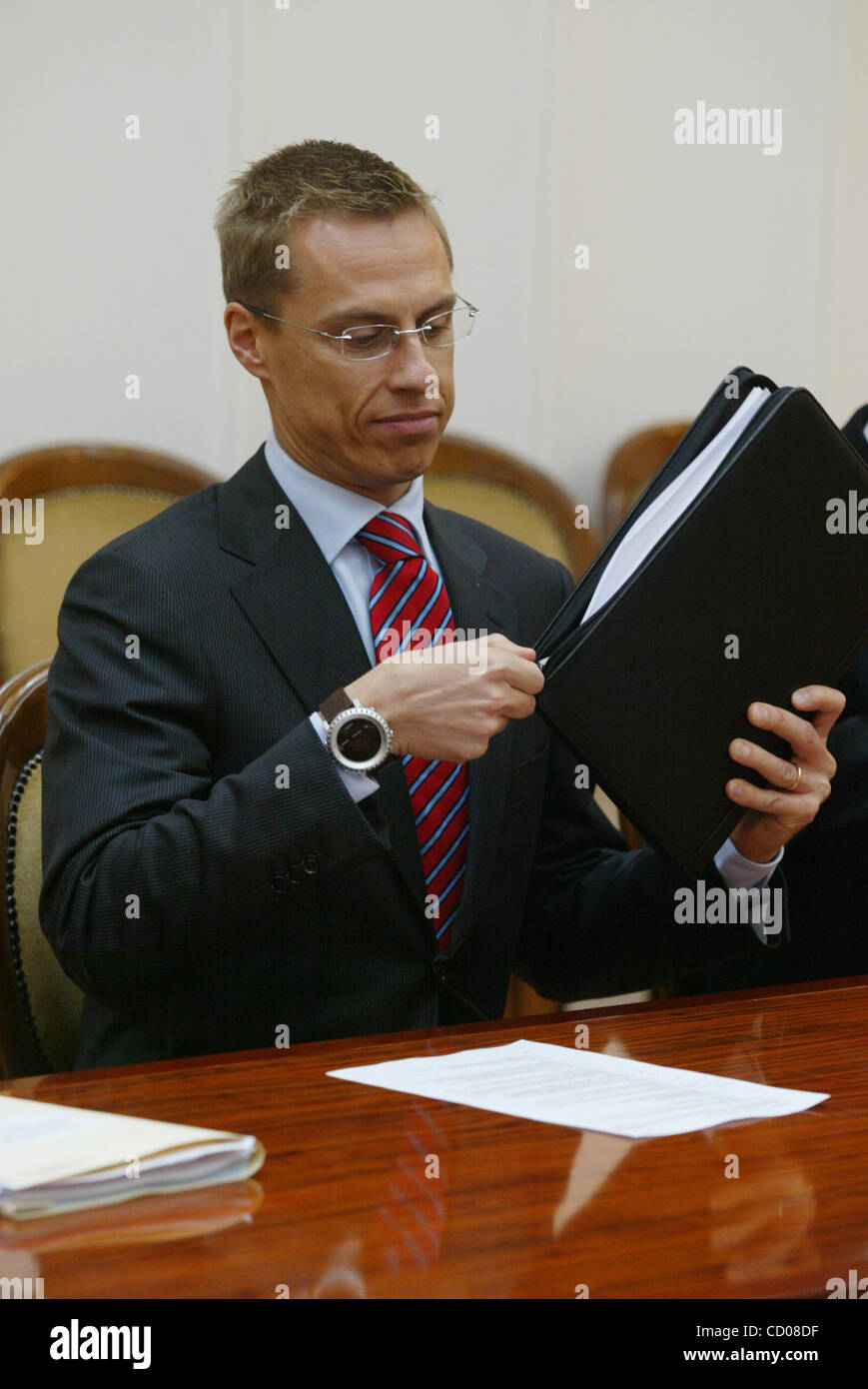 Organizzazione per la sicurezza e la cooperazione in Europa (OSCE) Presidente in carica e il finlandese degli Affari Esteri Alexander Stubb visite capitale di Bielorussia Minsk Foto Stock