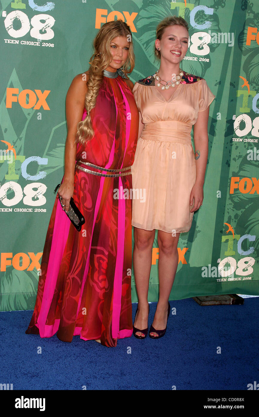 3 agosto 2008 - Hollywood, California, Stati Uniti - Ho13426CHW.''Teen Choice 2008" presentato da FOX .GIBSON anfiteatro, UNIVERSAL Hollywood, CA .08/03/08.Fergie dei Black Eyed Peas E SCARLET JOHANSSON (credito Immagine: Â© Clinton Wallace/Globe foto/ZUMAPRESS.com) Foto Stock