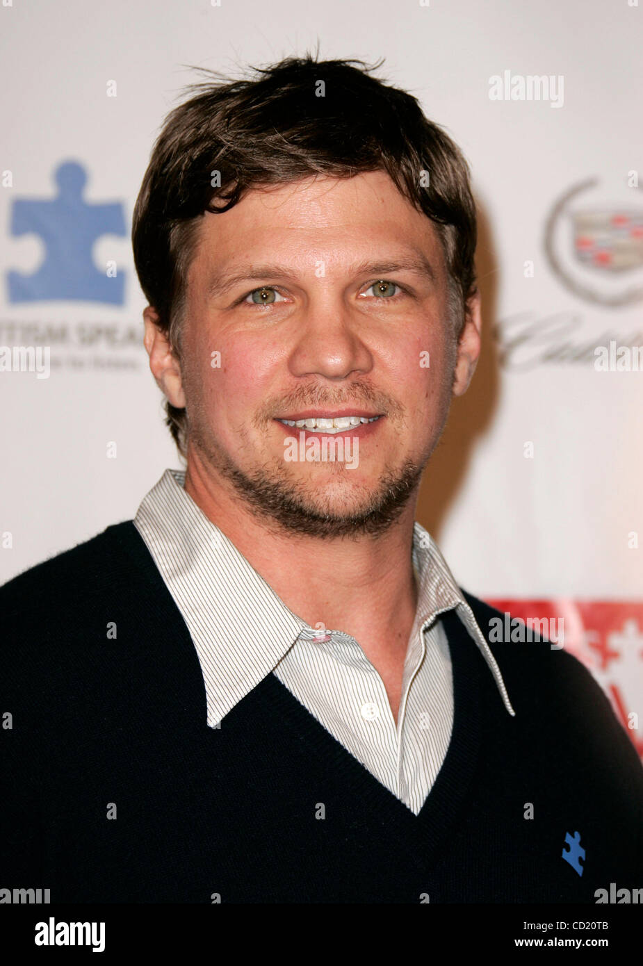 Nov 10, 2008 - Westwood, California, Stati Uniti - Attore Marc Blucas arriva la sesta annuale atti di amore ospitato da parla di autismo tenutosi presso la Geffen Playhouse. (Credito Immagine: ZUMApress.com) Foto Stock