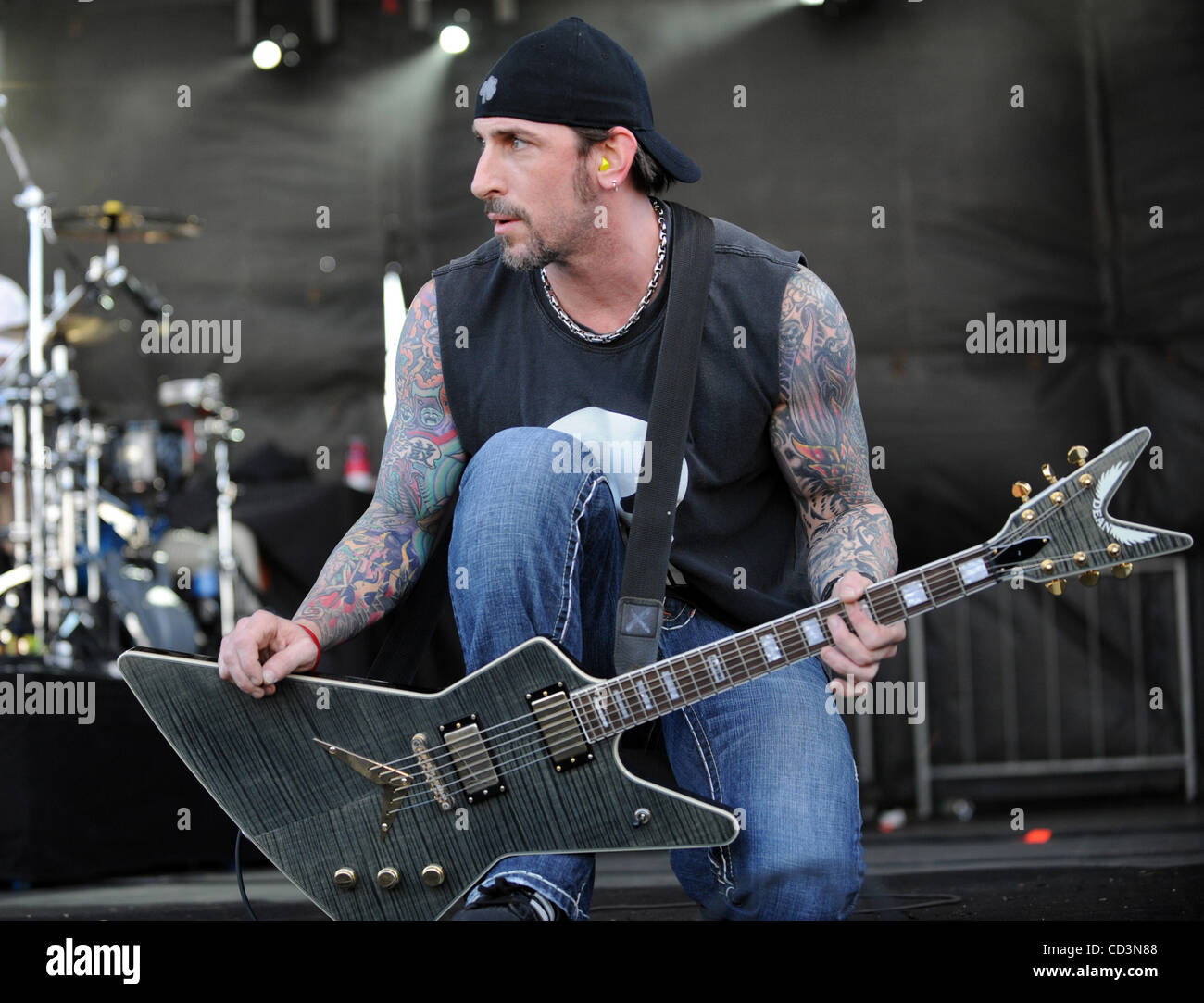 18 maggio 2008 - Columbus, Ohio, Stati Uniti d'America - chitarrista Giovanni CONNOLLY della banda Sevendust suona dal vivo come parte della seconda edizione di Rock sulla gamma Music Festival che è tenuto a Columbus Crew Stadium. Copyright 2008 Jason Moore. Credito: Jason Moore Foto Stock