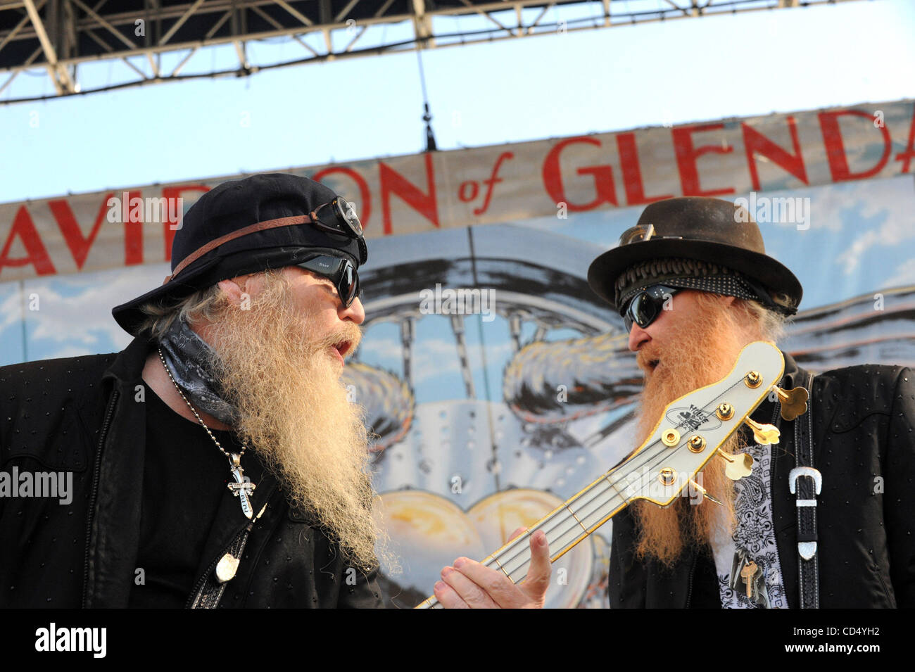 Oct 26, 2008-Pomona, CALIFORNIA, STATI UNITI D'AMERICA-musicisti BILLY GIBBONS & polveroso collina di ZZ Top eseguire a Love Ride 25 presso il Pomona fiera. (Credito Immagine: cr Scott Mitchell/ZUMA premere Foto Stock