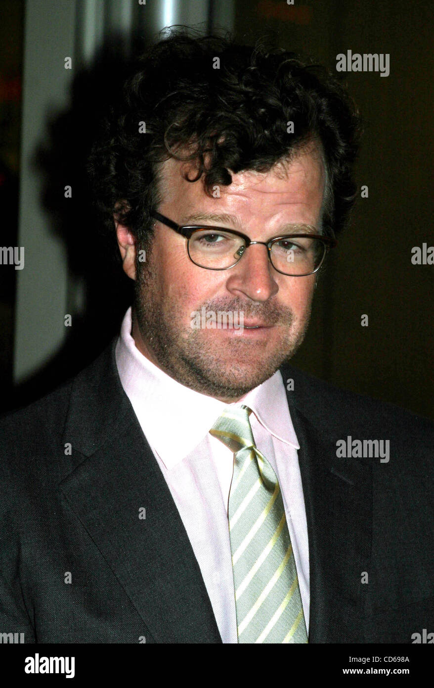 Sett. 28, 2003 - New York New York, Stati Uniti - K33093RM.Gli arrivi per ''RECENT tragici eventi'' A GIOCARE WRIGHT Theatre , NYC 09/28/2003. / KENNETH LONIGAN(Immagine di credito: Â© Rick Mackler/Globe foto/ZUMAPRESS.com) Foto Stock