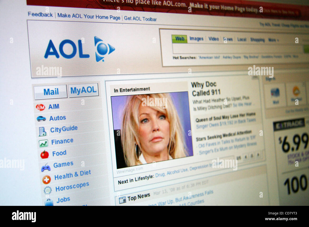 Mar 13, 2008 - Los Angeles, California, Stati Uniti d'America - AOL è di acquisire il sito di social networking Bebo per noi 850 milioni di dollari. Insieme con il suo AIM e ICQ personal communications network, l'acquisizione di AOL catapulta in avanti come si prende una preziosa fetta di social media paesaggio. Nella foto: AOL ( Foto Stock