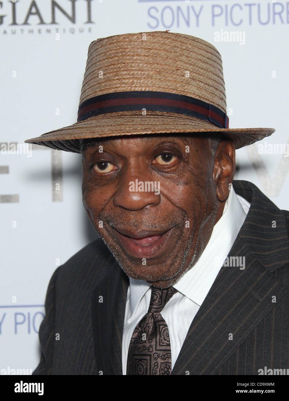 Luglio 27, 2010 - Beverly Hills, in California, Stati Uniti - Lug 27, 2010 - Beverly Hills, in California, Stati Uniti d'America - Attore BILL COBBS arrivando a 'basso' Los Angeles Premiere tenutasi presso la Academy of Motion Picture Arts & Sciences. (Credito Immagine: © Lisa O'Connor/ZUMApress.com) Foto Stock