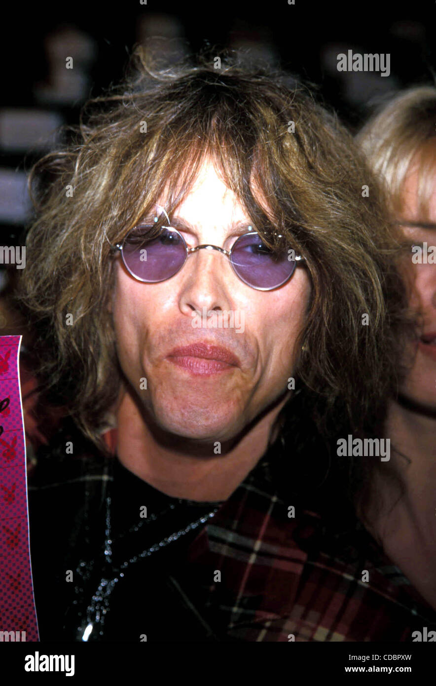 STEVENTYLERRETRO.K19821AR.BETSEY JOHNSON PLAYBOY CONIGLIETTI PRIMAVERA 2001 Fashion Show a Bryant Park , NYC 19/09/2000.Steven Tyler.(Immagine di credito: Â© Andrea Renault/Globe foto/ZUMAPRESS.com) Foto Stock