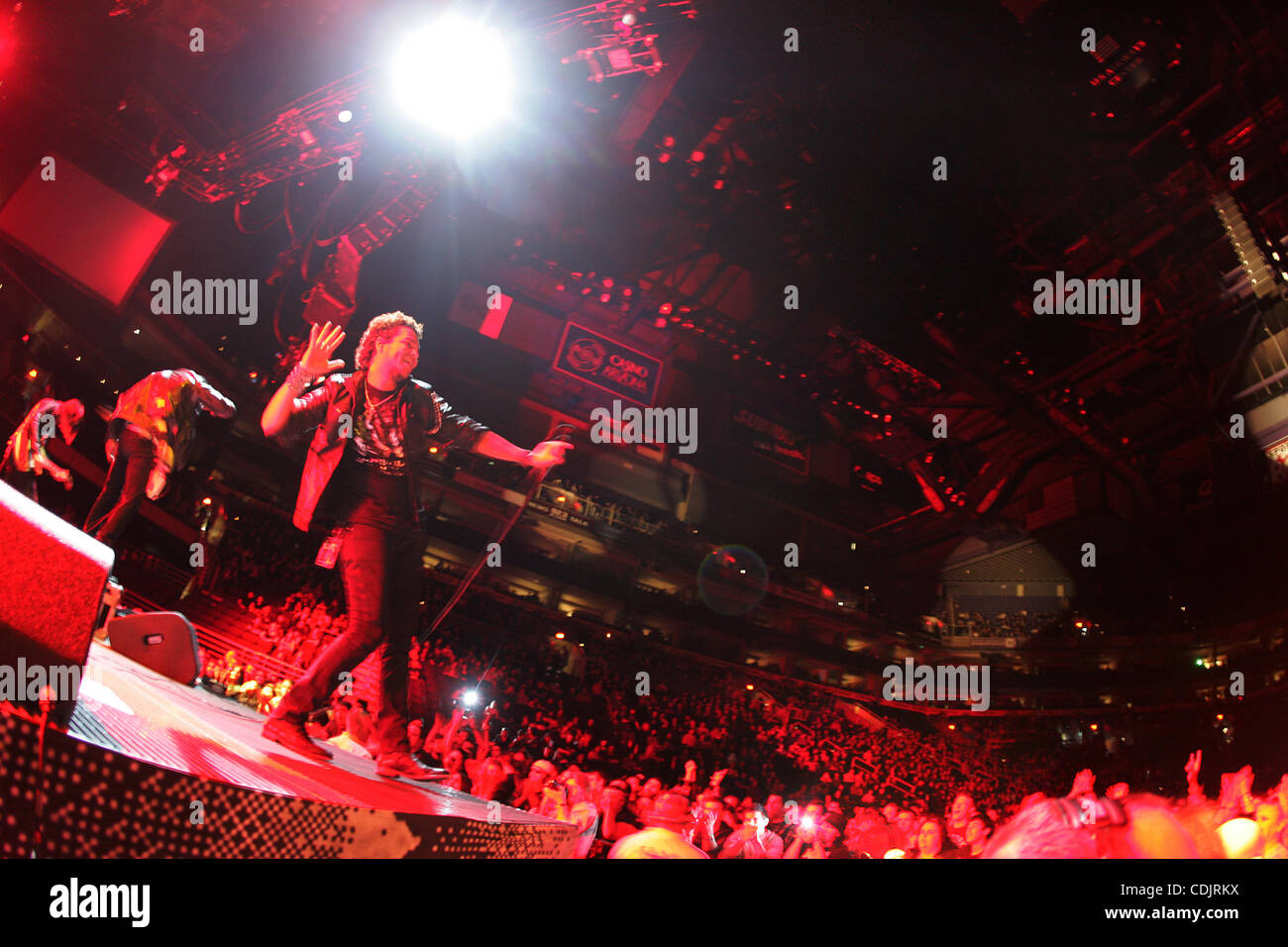 Mar 1, 2011 - Phoenix, Arizona, Stati Uniti - ANTHONY GREEN di circa sopravvivere dal vivo sul palco all'US Airways Center, come l'atto di apertura per i Linkin Park durante il loro 2011 Mille Soli tour. (Credito Immagine: © Gene inferiore/Southcreek globale/ZUMAPRESS.com) Foto Stock