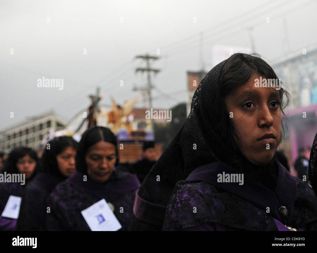 Mar 13, 2011 - Quetzaltenago, Guatemala - Giovani e vecchi, uomini e donne hanno preso parte alla processione di Gesù di Nazaret. (Credito Immagine: &#169; Josh Bachman/ZUMA Press) Foto Stock