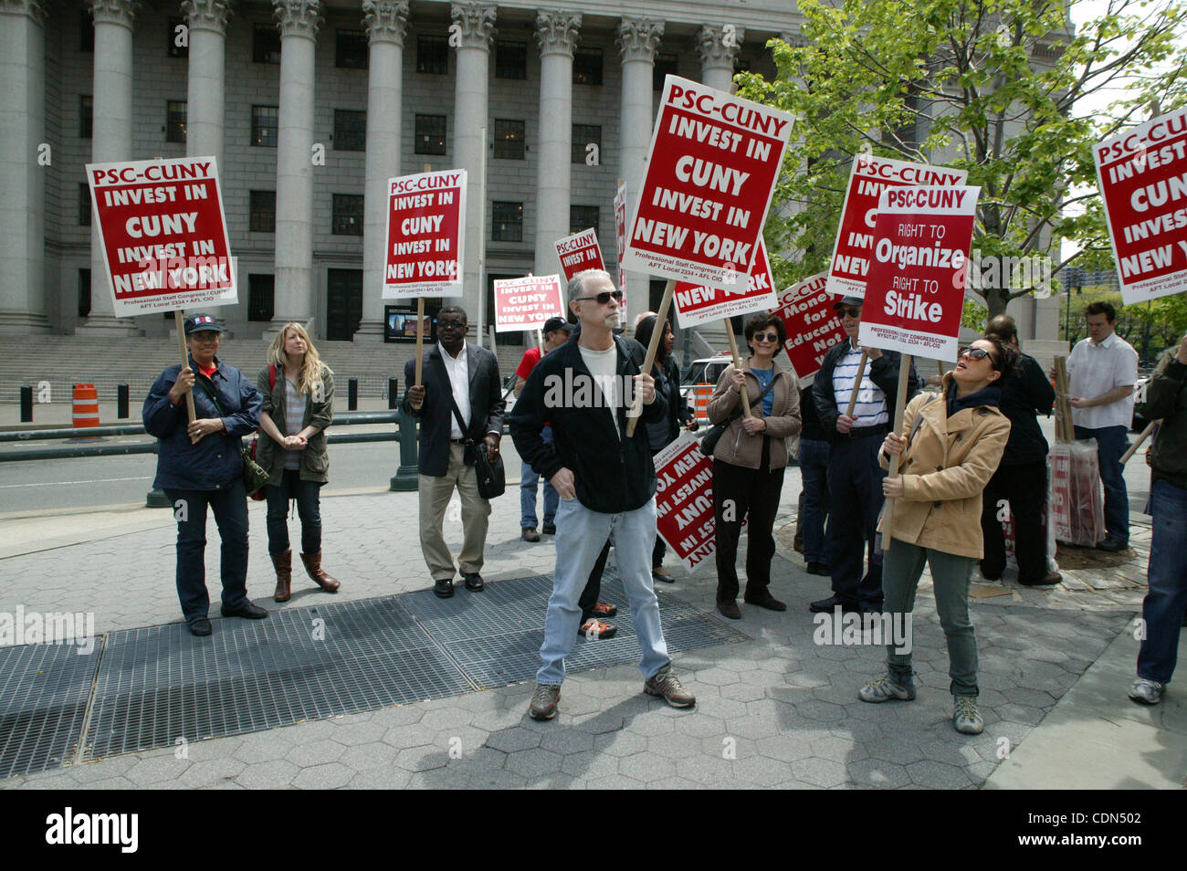 1 maggio 2011 - New York New York, Stati Uniti - Giorno di maggio Rally New York City Foley Square. . Ã Â© 5 /1/ 11 (Credito Immagine: Â© Bruce Cotler/Globe foto/ZUMAPRESS.com) Foto Stock