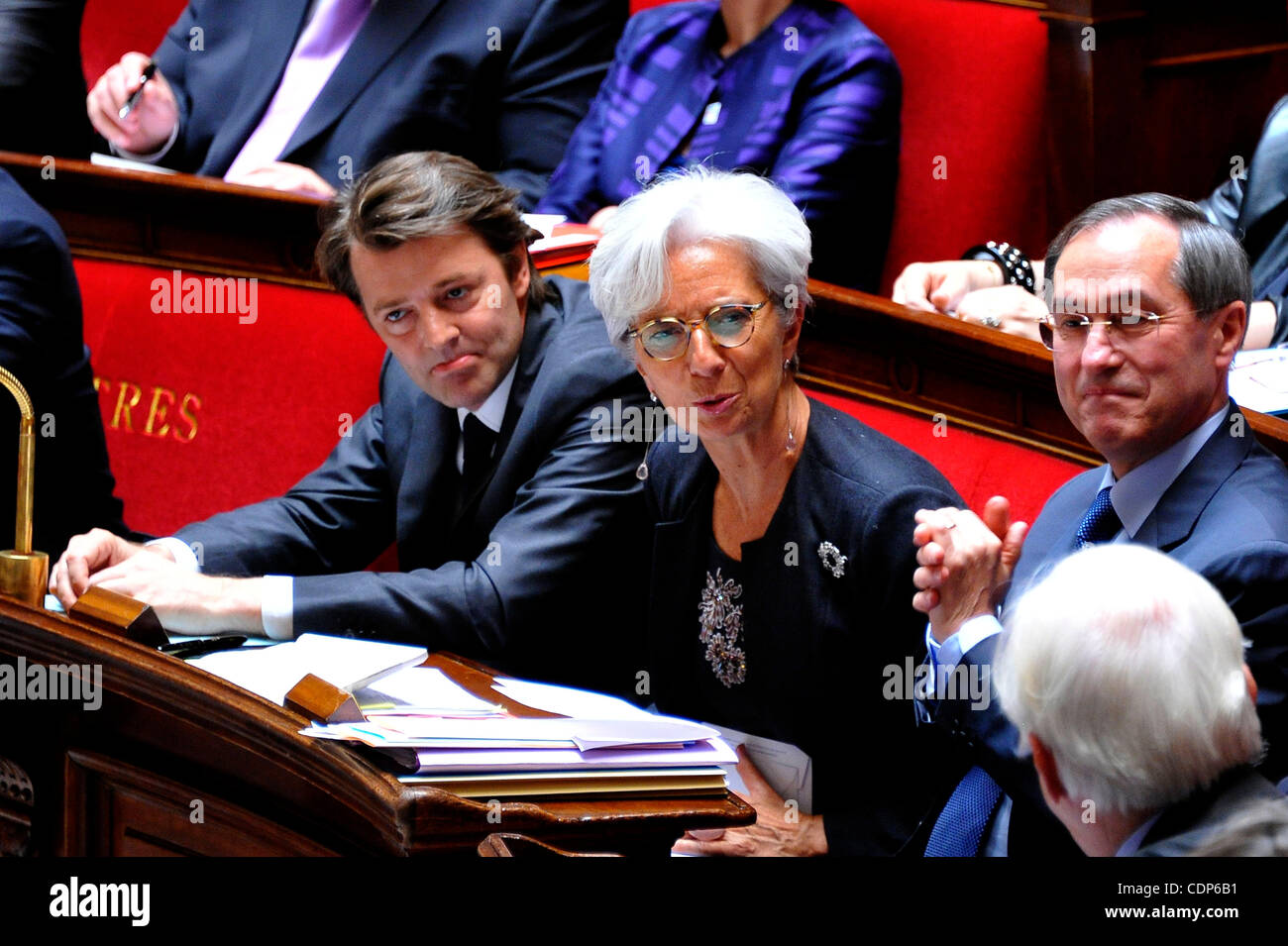 Domande AU GOUVERNEMENT DEPUIS L'ASSEMBLEE NATIONALE CLAUDE GUEANT MINISTRE DE L'INTERIEUR DE L'immigrazione François Baroin Ministre du budget PORTE PAROLE du gouvernement ET Christine LAGARDE MINISTRE DE L'économie DES FINANCES ET DE L'INDUSTRIE Foto Stock