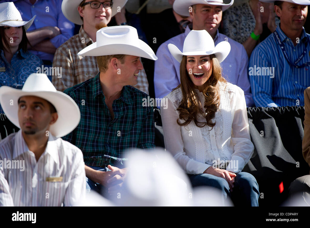 8 luglio 2011 - Calgary, Alberta, Canada - Il principe William e Catherine Middleton, duchessa di Cambridge, kick off la Calgary Stampede a Calgary, Alberta. Calgary è l'ultima fermata canadese della British Royal Tour. Foto di Jimmy Jeong / collettivo non autorizzati Foto Stock