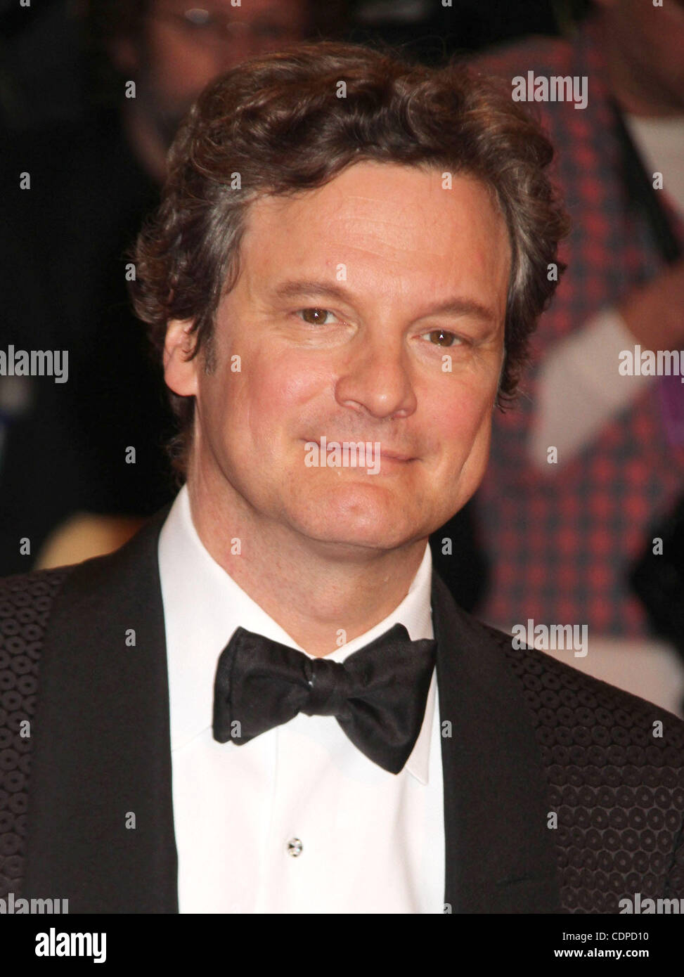 2 maggio 2011 - New York New York, Stati Uniti - COLIN FIRTH assiste il 'Alexander McQueen - Bellezza selvaggia' Costume Institute gala tenutosi presso il Metropolitan Museum of Art. (Credito Immagine: © Nancy Kaszerman/ZUMAPRESS.com) Foto Stock