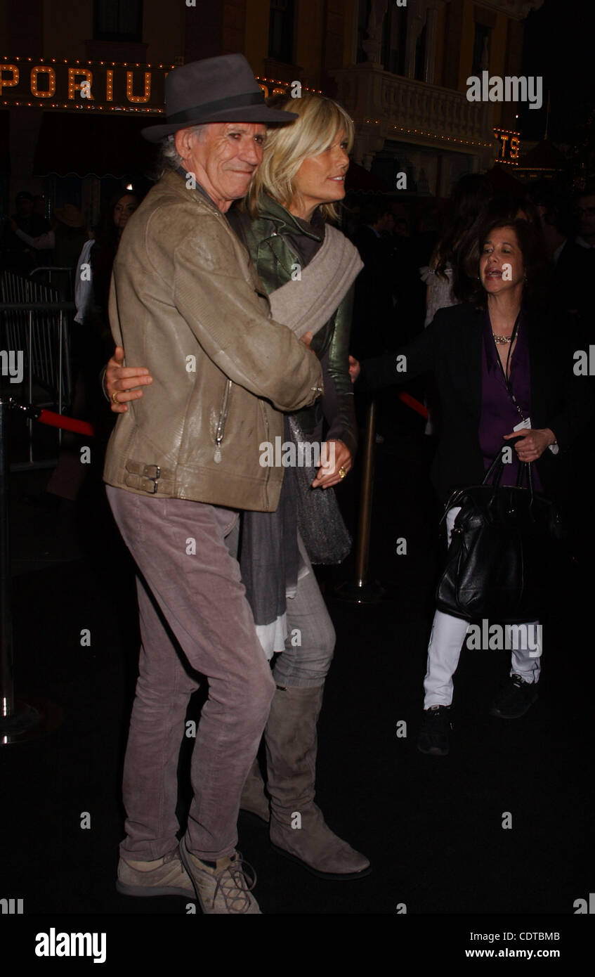 7 maggio 2011 - Hollywood, California, Stati Uniti - KEITH RICHARDS & Data assistere alla premiere di ''I Pirati dei Caraibi: il forestiero maree'' a Disneyland di Anaheim , Ca maggio su 7,2011(Immagine di credito: Â© Phil Roach/Globe foto/ZUMAPRESS.com) Foto Stock