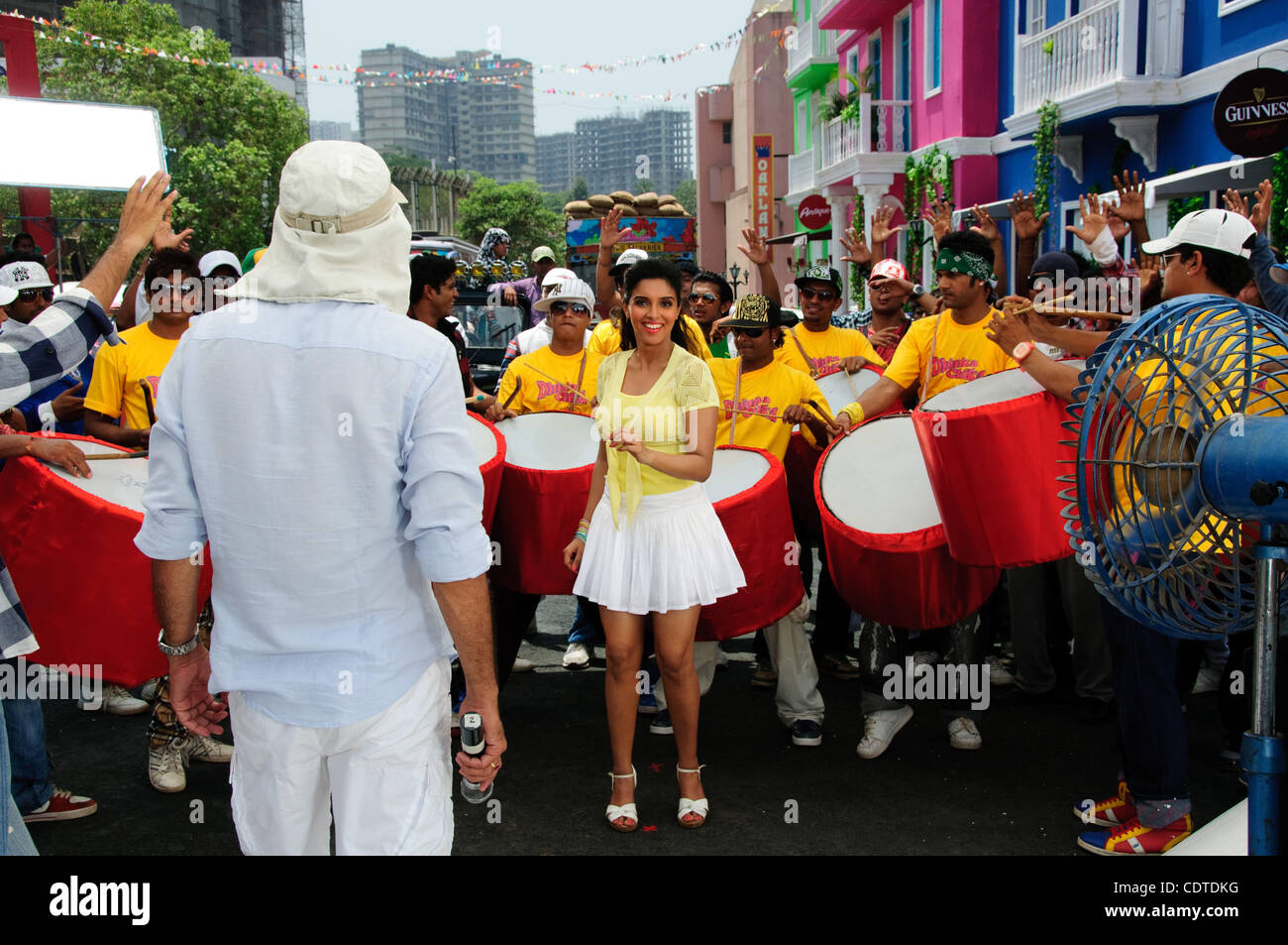 Asin Thottumkal durante le riprese del film pronto a Film City, Mumbai, un importante hub dell'industria cinematografica india. Foto Stock