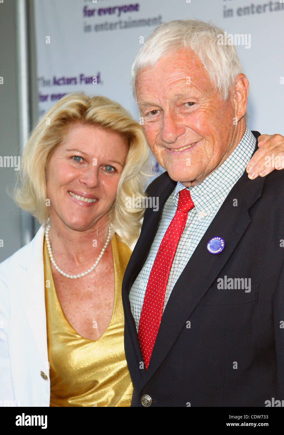 Giugno 12, 2011 - Los Angeles, California, Stati Uniti - Vicolo mulini; Orson Bean.Il Fondo di attori quindicesima Tony Awards partito svoltasi al Skirball Cultural Center di Los Angeles CA. Giugno 12 - 2011.(Immagine di credito: © TLeopold/Globe foto/ZUMAPRESS.com) Foto Stock