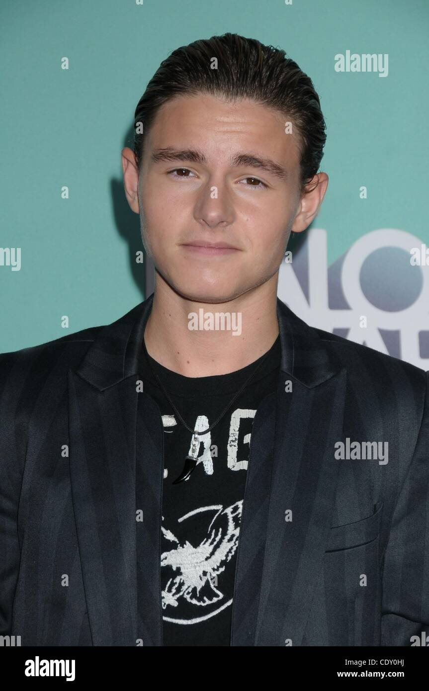 Ottobre 26, 2011 - Los Angeles, California, USA - Oct 26, 2011 - Los Angeles, California, Stati Uniti d'America - Attore CALLAN MCAULIFFE al 2011 TeenNick Halo Awards tenutosi presso la Hollywood Palladium. (Credito Immagine: © Paul Fenton/ZUMAPRESS.com) Foto Stock