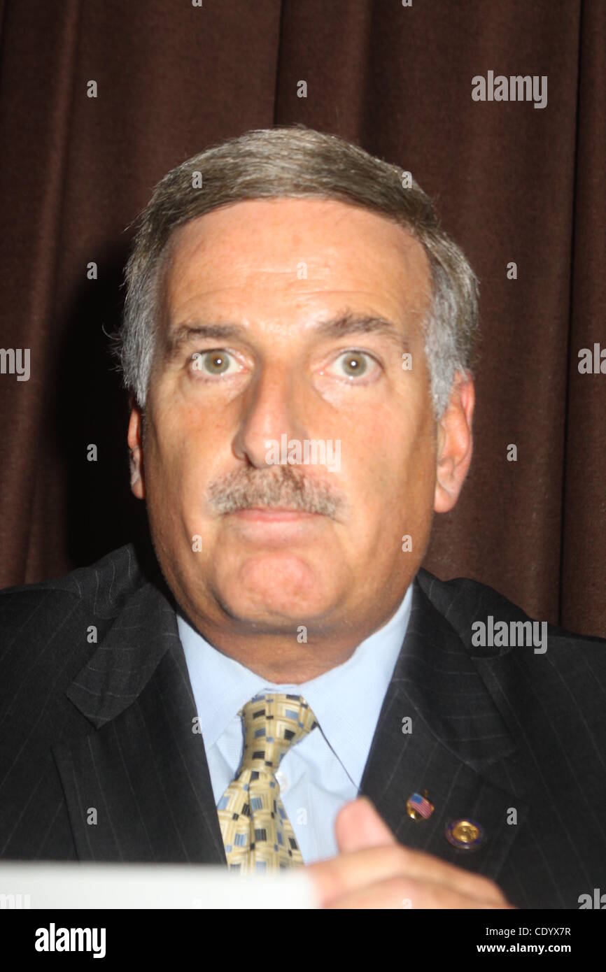 Sett. 6, 2011 - New York New York, Stati Uniti - DAVID WEPRIN.9TH CONGRESSIONAL Distretti di San Barnaba CHIESA HOWARD BEACH QUEENS NY 6 settembre 2011 (credito Immagine: Â© Mitchell Levy/Globe foto/ZUMAPRESS.com) Foto Stock