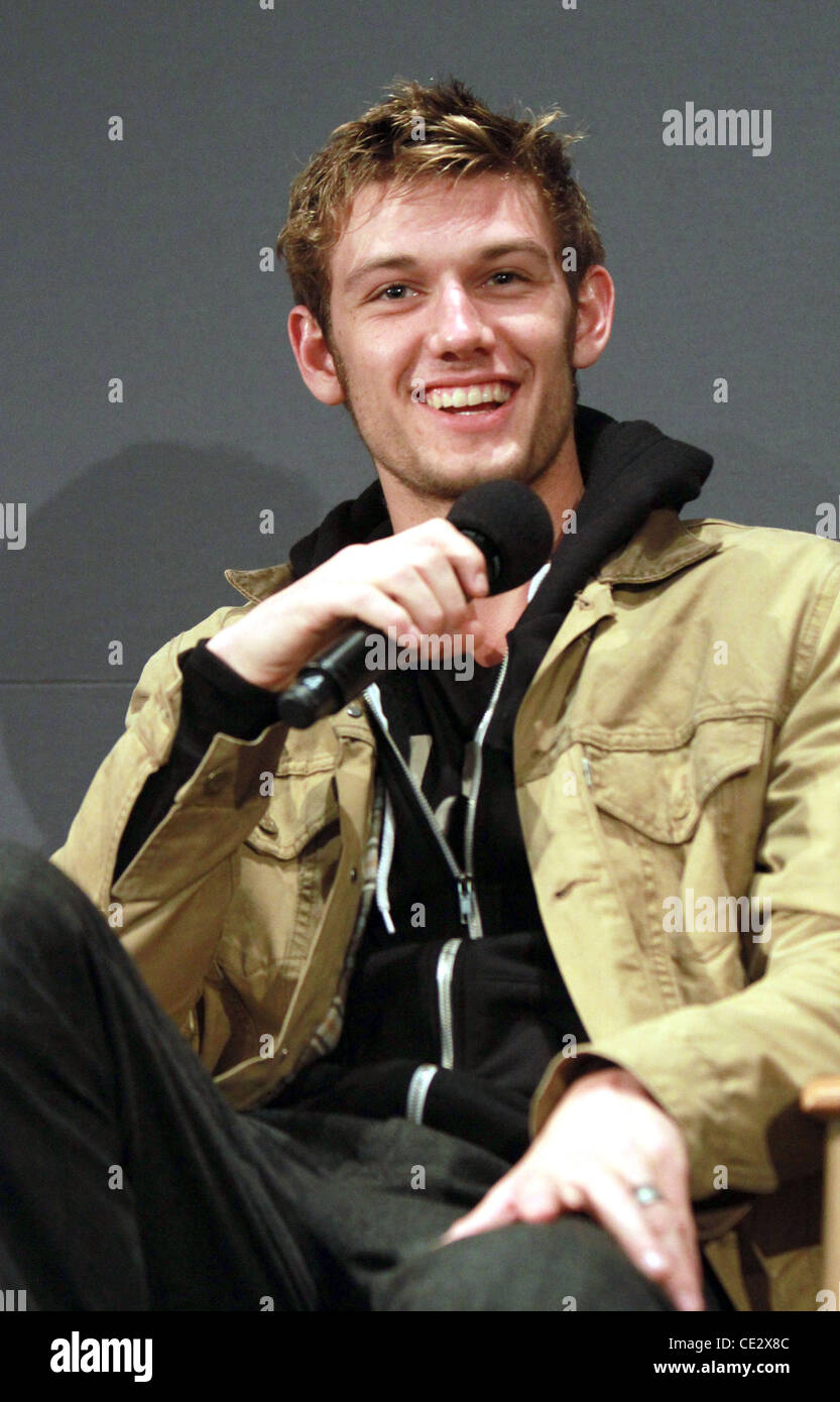 Alex Pettyfer 'Io sono il numero Quattro stelle' visitate il sito Apple store SoHo di New York City, Stati Uniti d'America - 04.02.11 Foto Stock