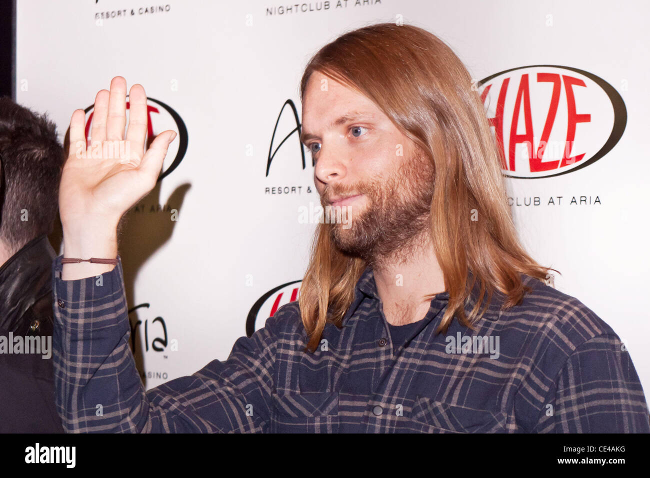 James Valentine Adam Levine e James Valentino di Maroon 5 eseguire al nightclub Haze al Aria Resort and Casino Las Vegas, Nevada - 08.01.11 Foto Stock