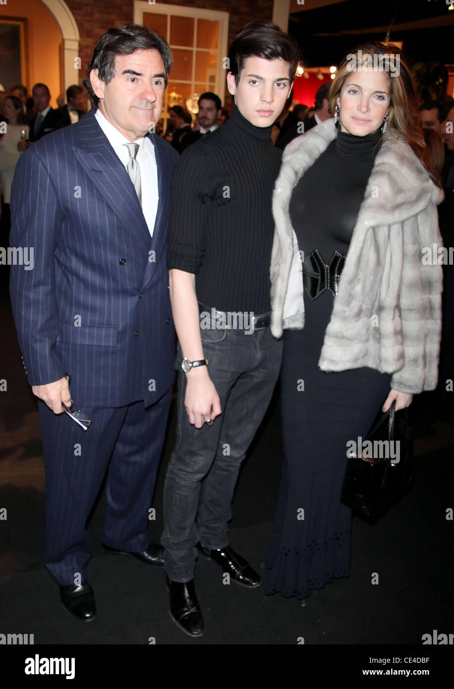 Peter Brant, Peter Brant Jr e Stephanie Seymour Inverno Antiques Show 2011 apertura notturna partito, tenutosi presso il Park Avenue Armory di New York City, Stati Uniti d'America - 20.01.11 Foto Stock