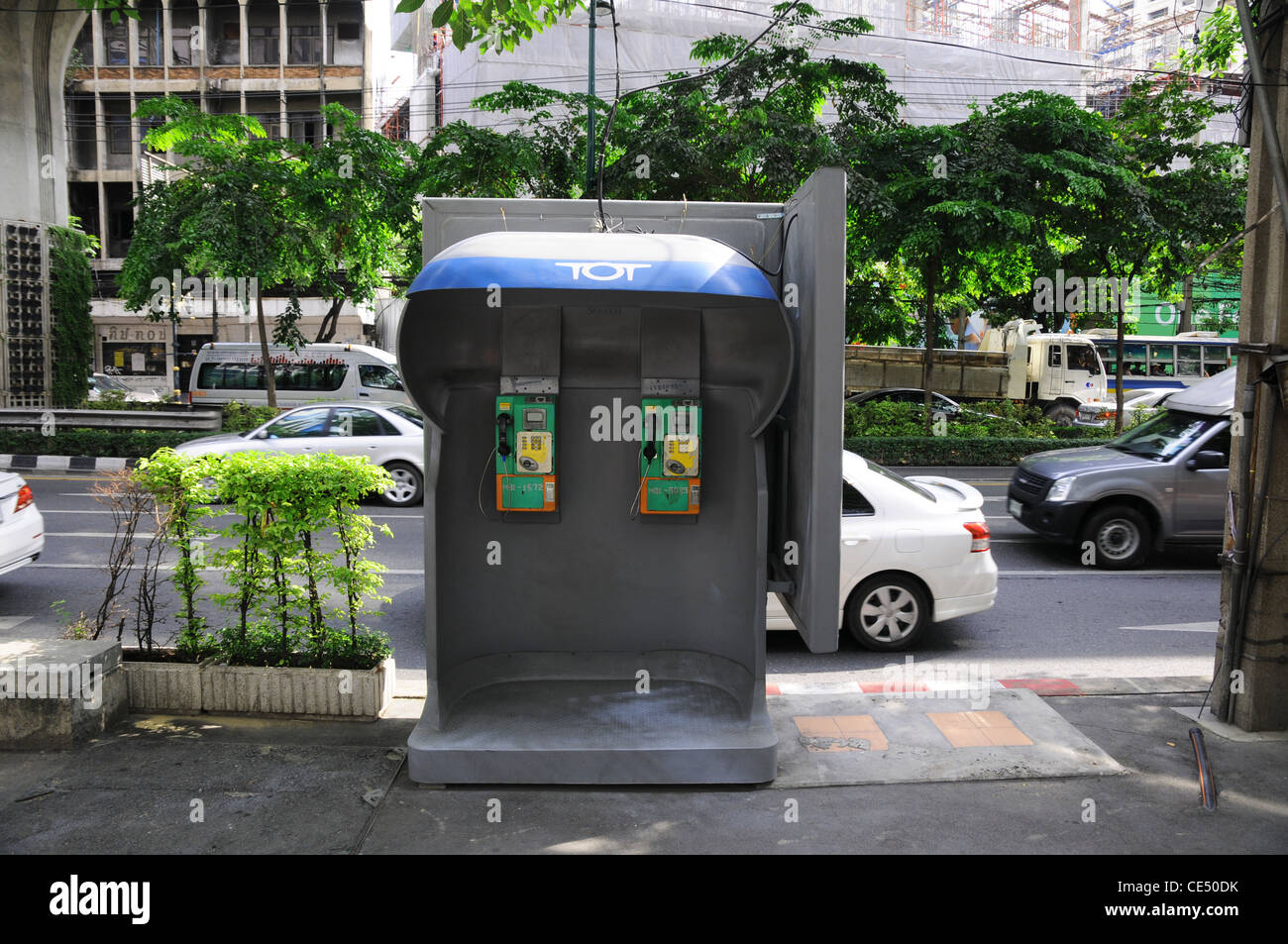 Telefoni, Sukhumvit Road, Bangkok, Thailandia Foto Stock