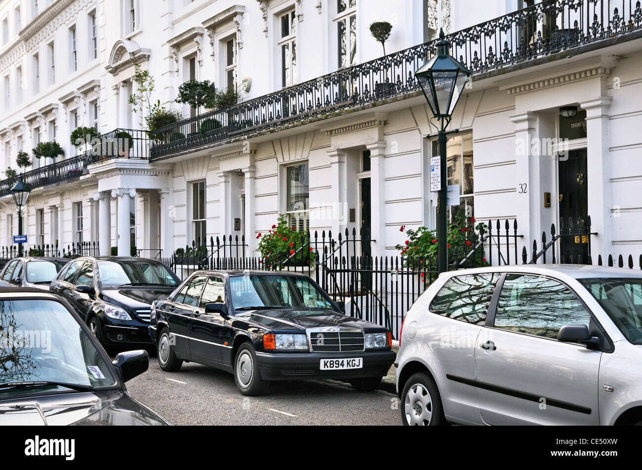 Eleganti villini a schiera in Wellington Square, a Chelsea, Londra SW3, Regno Unito Foto Stock