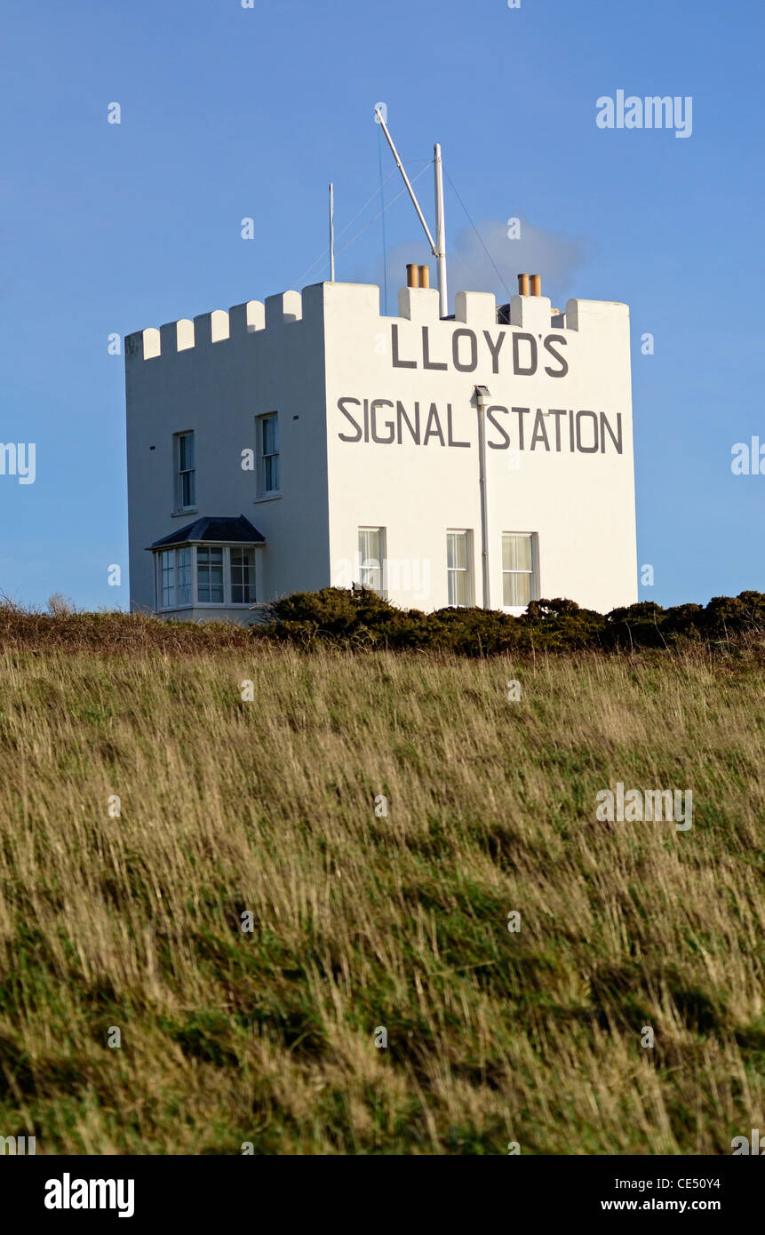 Segnale di Lloyds Station House La Lucertola Cornwall Regno Unito Foto Stock